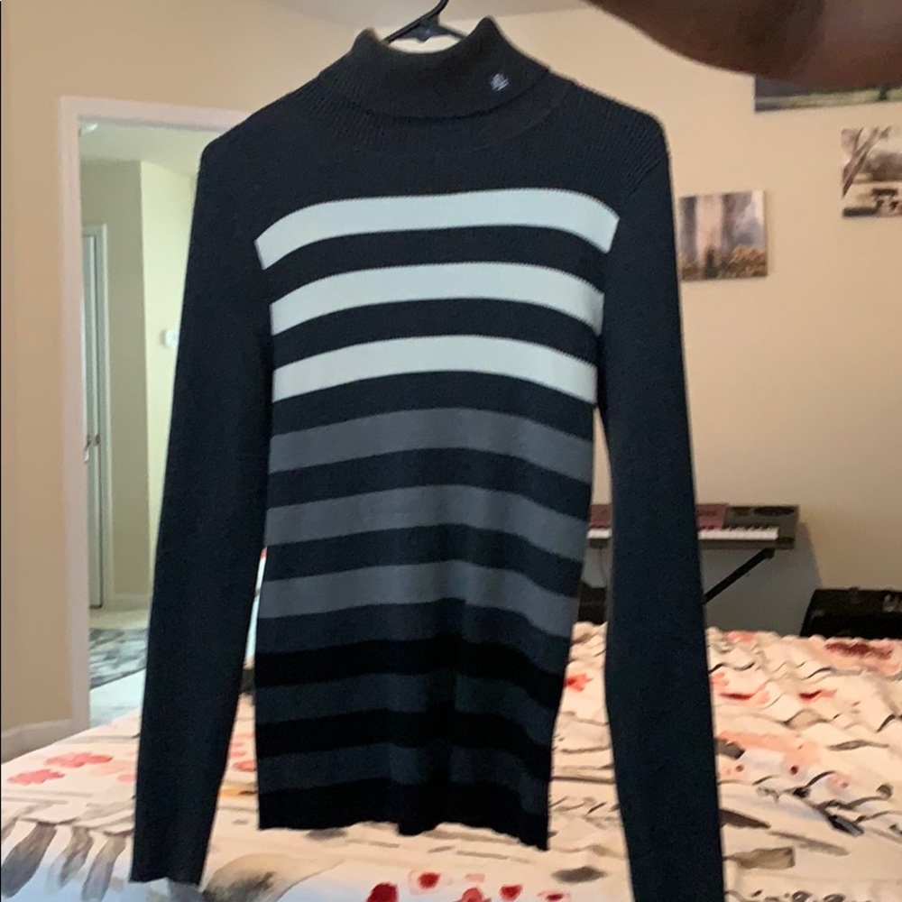 Women’s large Ralph Lauren turtleneck